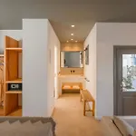 Lemon Santorini Ξενοδοχείο με διαμερίσματα 4*