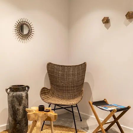 Lemon Santorini Lägenhetshotell 4*