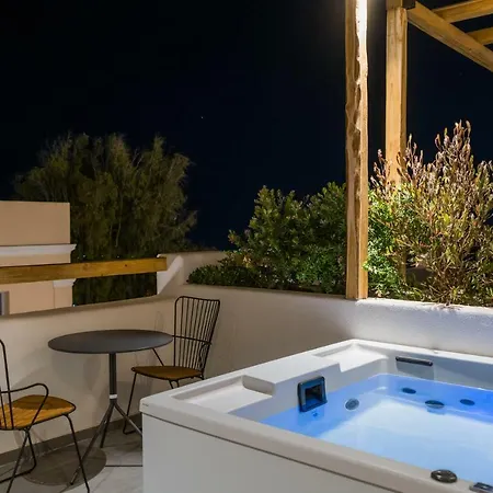 Lemon Santorini Aparthotel 3*