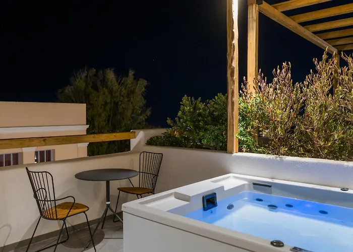 Lemon Santorini Hotel apartamentowy