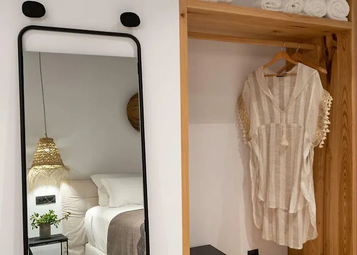 Lemon Santorini 公寓式酒店