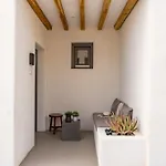 Lemon Santorini 公寓式酒店 4*