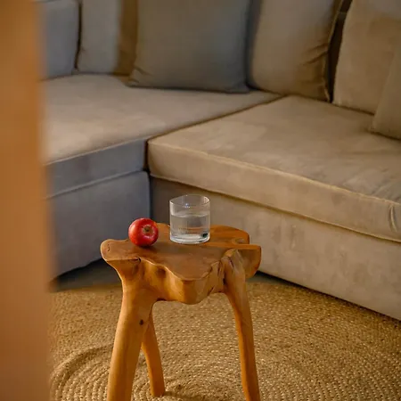 Ξενοδοχείο με διαμερίσματα Lemon Santorini