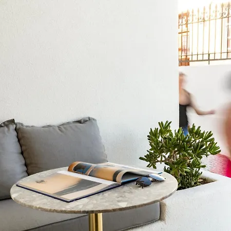 Lemon Santorini Φηρά