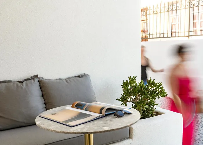 Lemon Santorini Fira (Santorini)