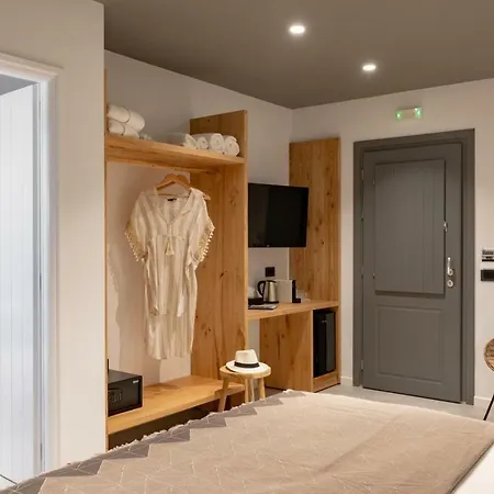 Апарт-отель Lemon Santorini